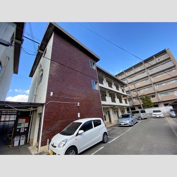 マンション山科B棟