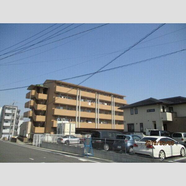 East　One