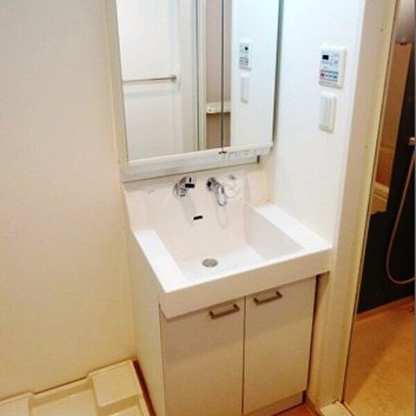アドバンス新大阪Ⅴ 室内写真3
