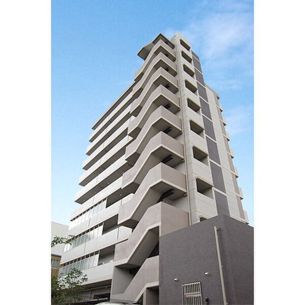 フィオレ・レジデンス出島海岸通り 建物画像
