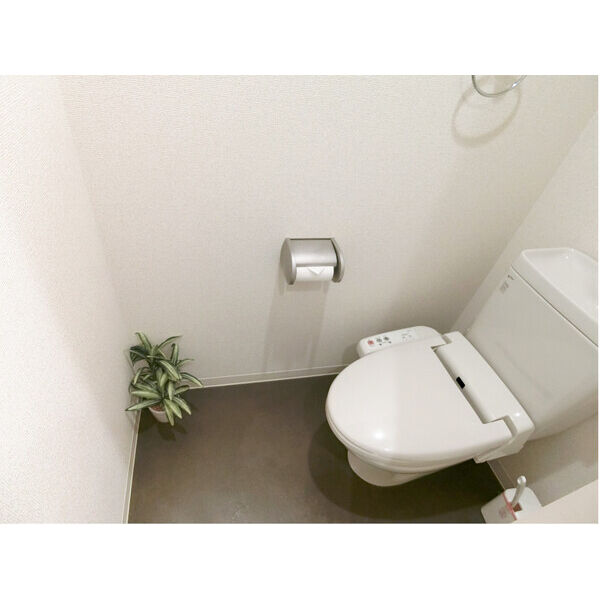 W.O.B HONMACHI-WEST 室内写真5