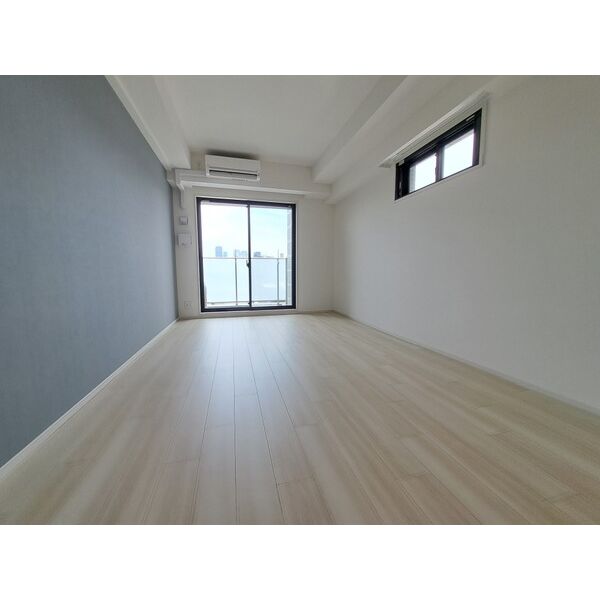 スプランディッド京橋EAST 室内写真1