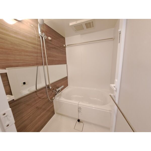 スプランディッド京橋EAST 室内写真3