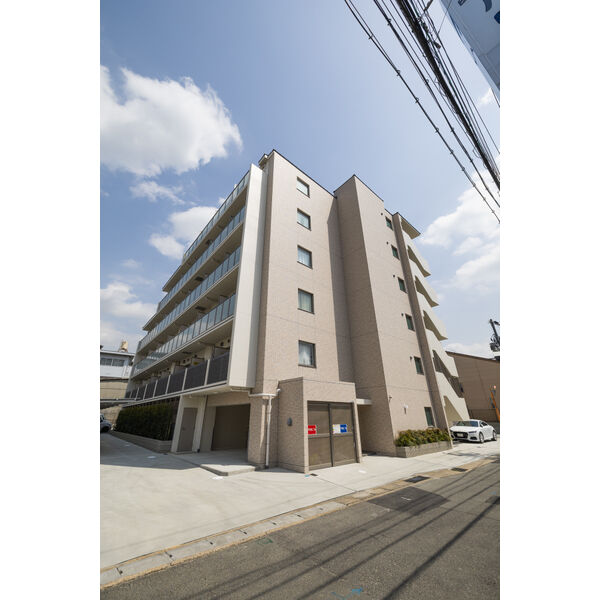 フェリスガーデン御陵 建物画像