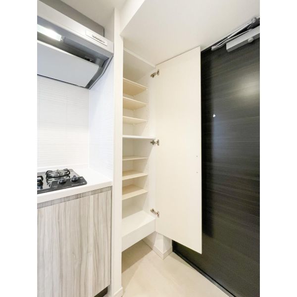 S-RESIDENCE新大阪Rish 室内写真10