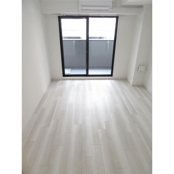 S-RESIDENCE新大阪Rish 室内写真5