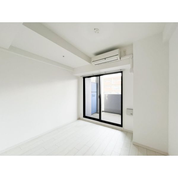 S-RESIDENCE新大阪WEST 室内写真1