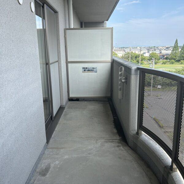ロイヤル芝原北館 室内写真10