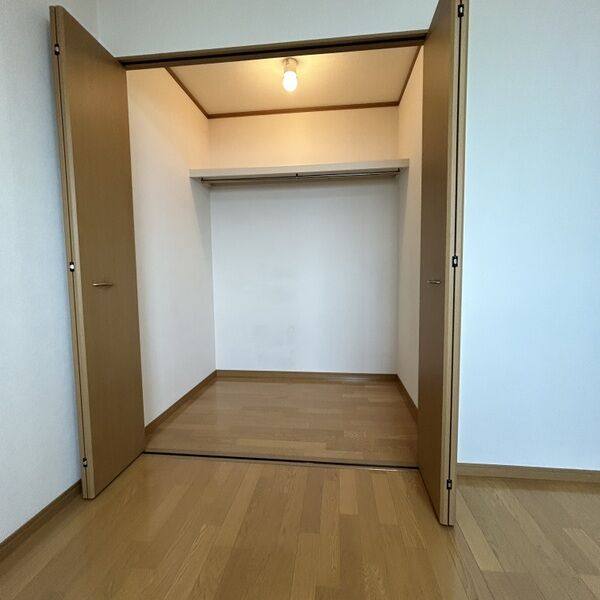 ロイヤル芝原北館 室内写真5