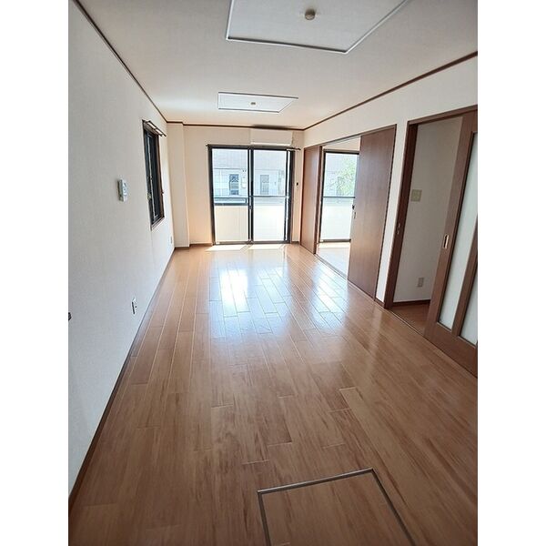 WINーF 室内写真1