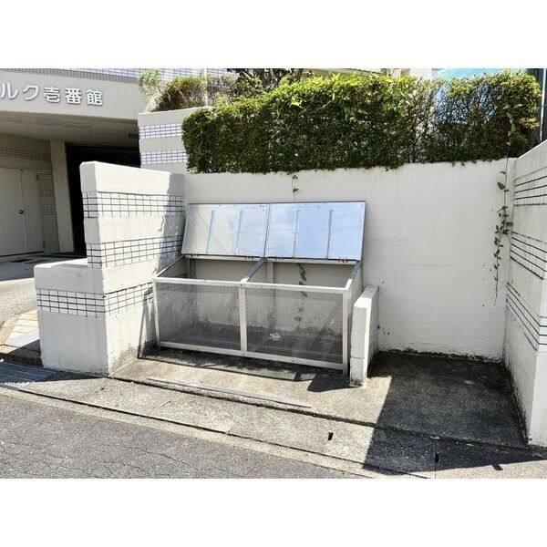 シルク壱番館 室内写真2