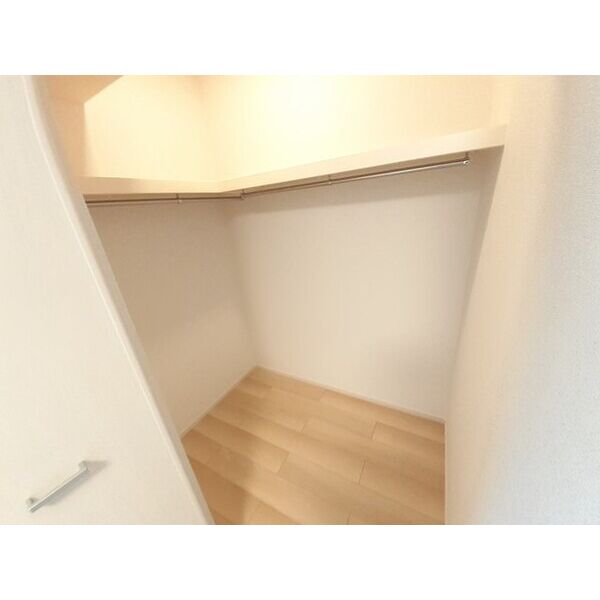 オイコスオニロ田井 室内写真5
