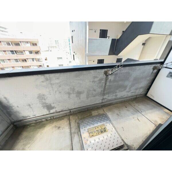 BM　TAKAOKA 室内写真9