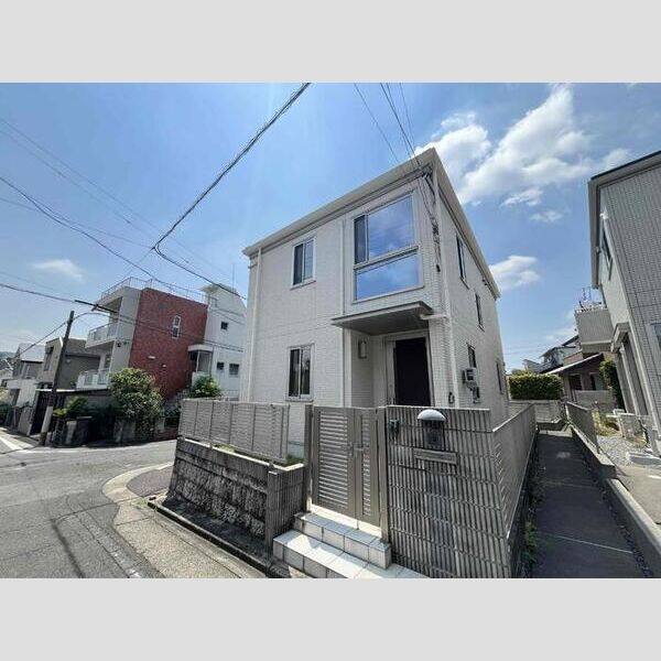 伊勝町貸家 建物画像