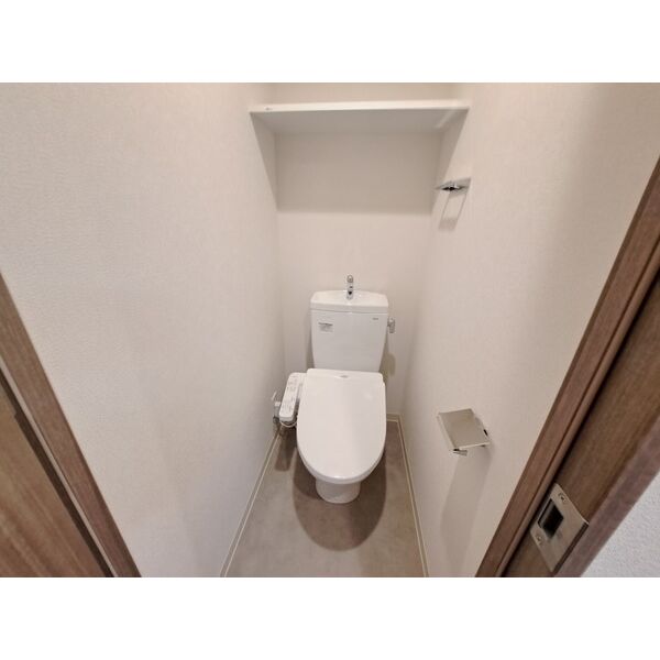 スプランディッド新大阪WEST 室内写真5