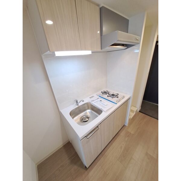 スプランディッド新大阪WEST 室内写真2