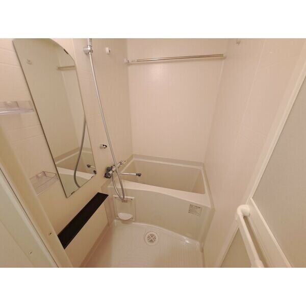 スプランディッド新大阪WEST 室内写真3