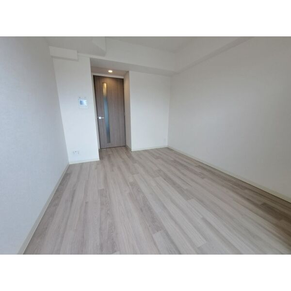 スプランディッド新大阪WEST 室内写真6