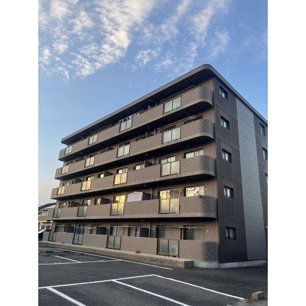 フォーサイト南鶉 建物画像