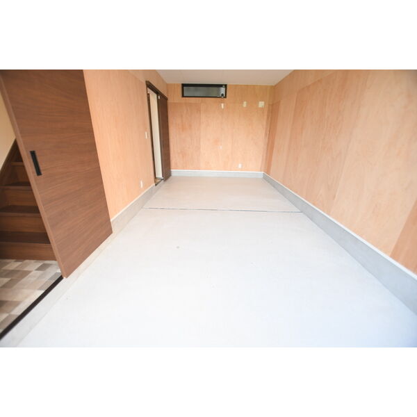 Garage house KAMATAMA 室内写真6