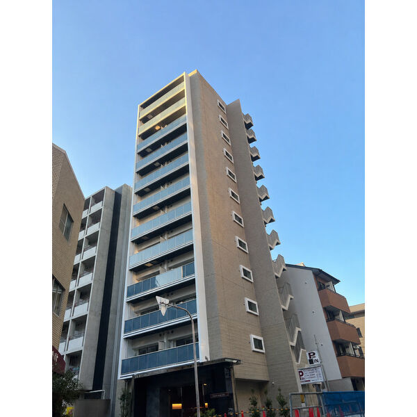 アバンティうめきた 建物画像