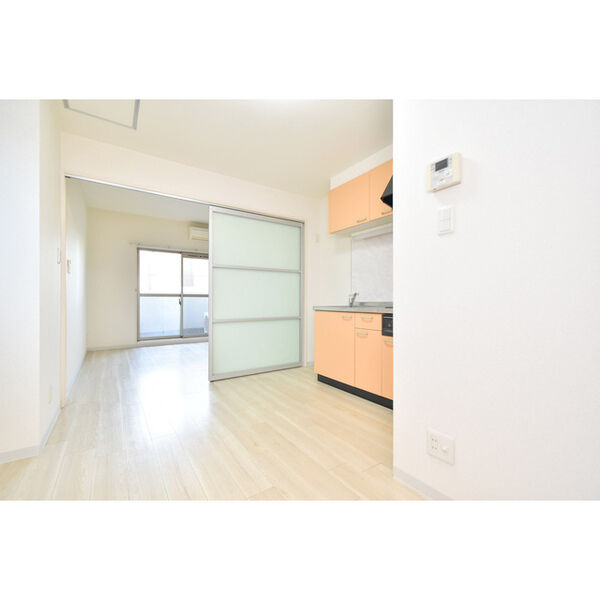 Gramercy Juso-higashi 1st 室内写真1