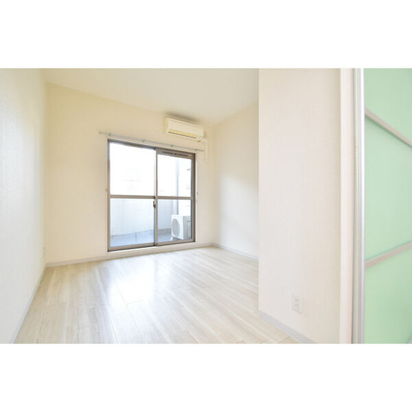 Gramercy Juso-higashi 1st 室内写真2