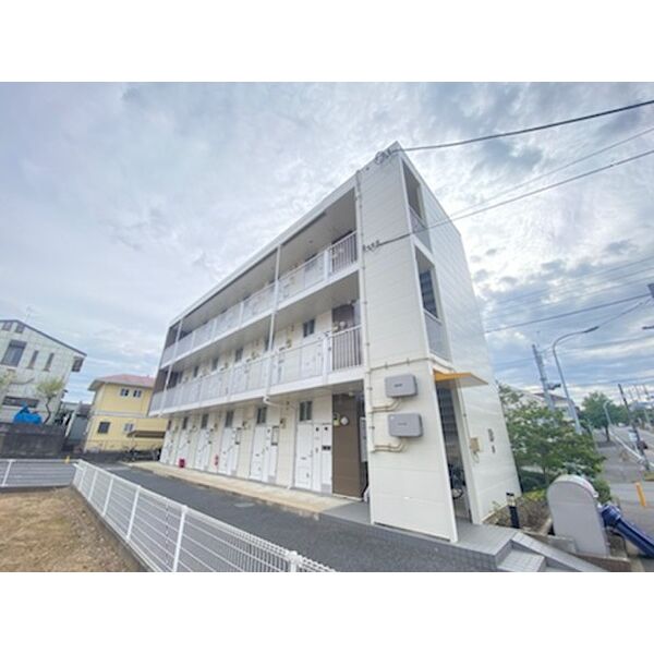 レオパレスフォンティーヌ 建物画像