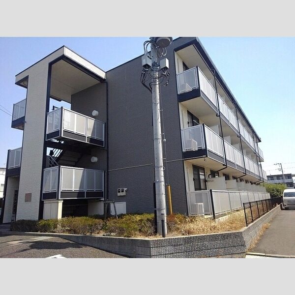 レオパレスオークヒルズA 建物画像