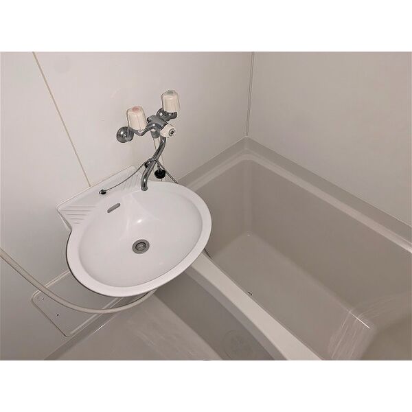 レオパレスひなた 室内写真6