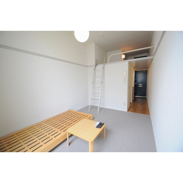 レオパレス北山west fountain 室内写真3