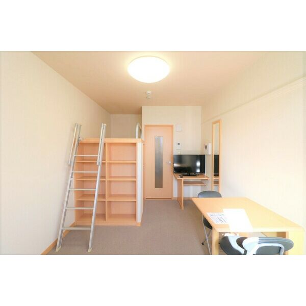 レオパレス今屋敷 室内写真4