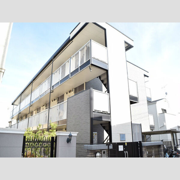 レオパレスラ グラシューズ 建物画像