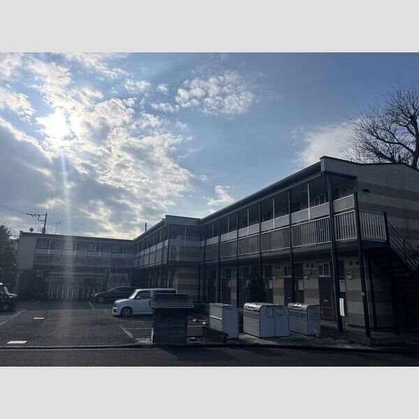 レオパレスピーヌス 建物画像
