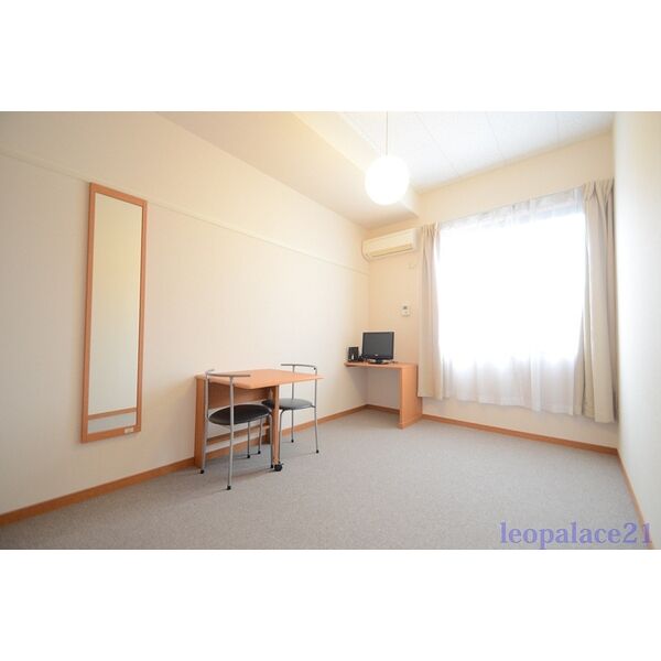 レオパレス七国レオン 室内写真6