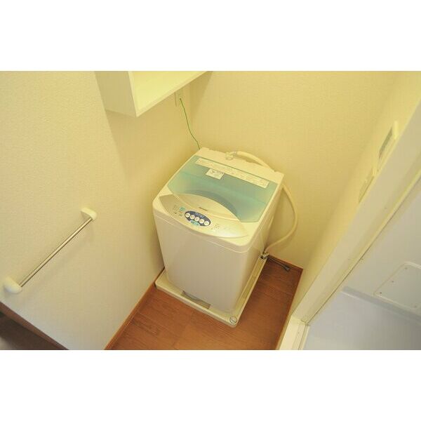 レオパレスアバンセA 室内写真5