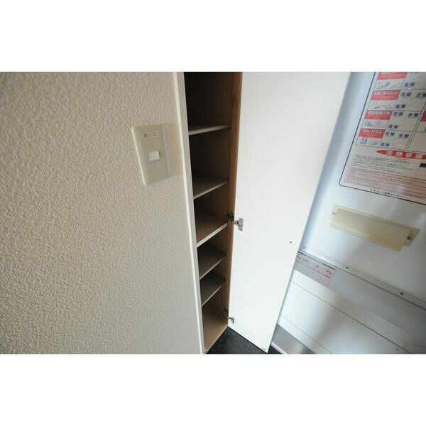 レオパレスアバンセB 室内写真5