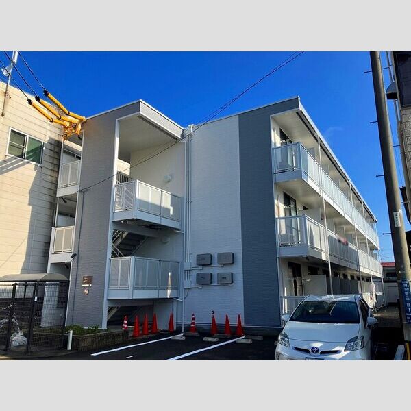 レオパレスリヴェール 建物画像