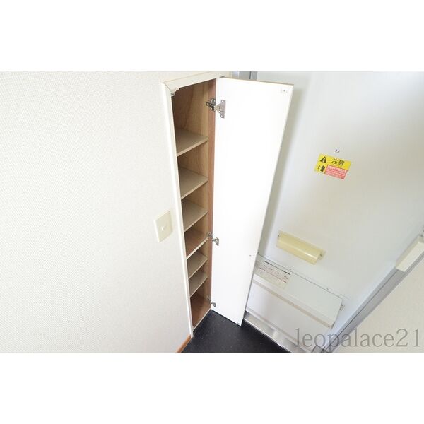 レオパレス葛原 室内写真10