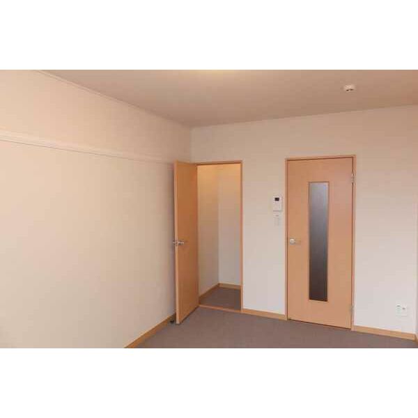 レオパレスベル日吉 室内写真3