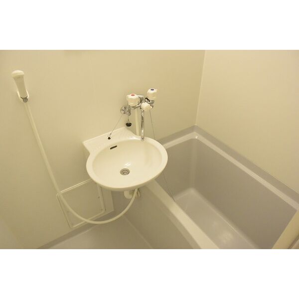 レオパレスComfort House 室内写真9