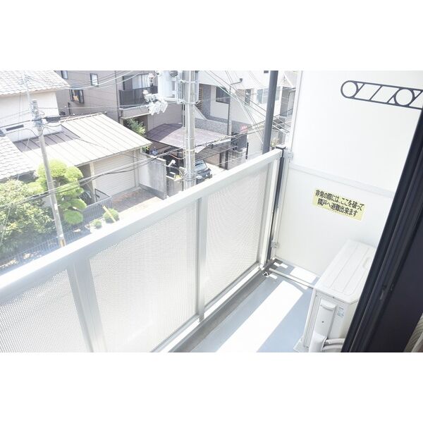 レオパレスエアポート 室内写真5