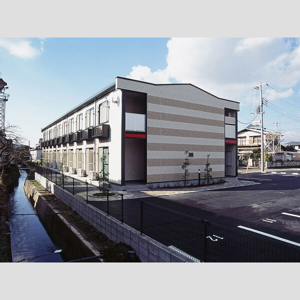 レオパレスPureTwins 建物画像