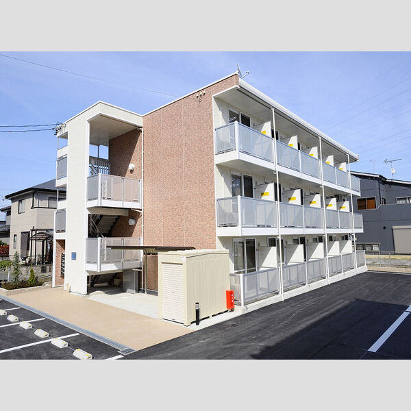 レオパレスプラシーボ上島 建物画像