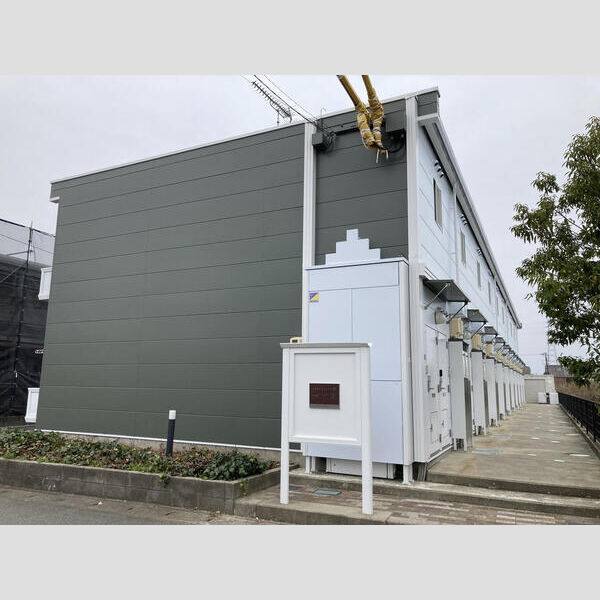 レオパレスエバーパイン 建物画像