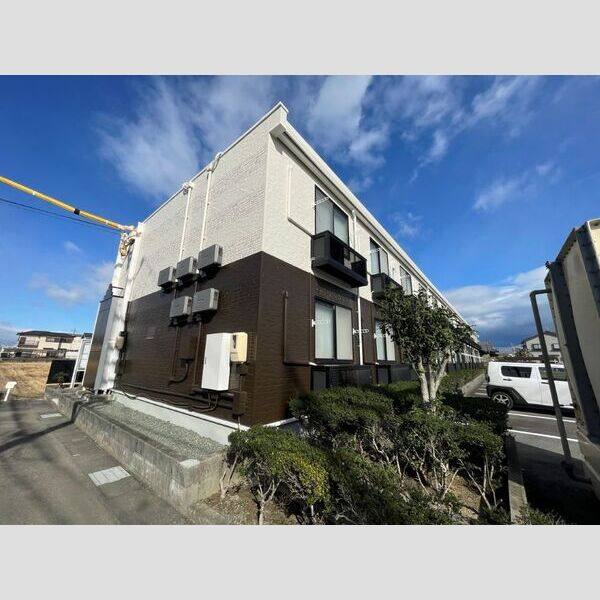 レオパレスエスポワール みなと 建物画像