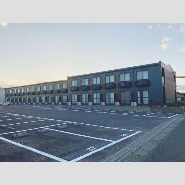 レオパレスサニーコート北新田 建物画像
