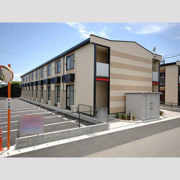レオパレスケアンズ 建物画像