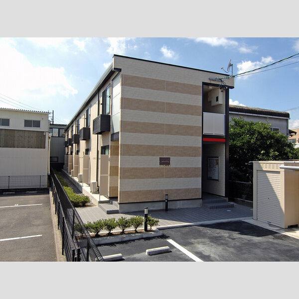 レオパレスハートフィールド 建物画像
