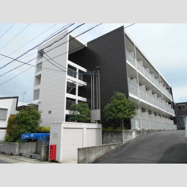 レオパレス代万 建物画像